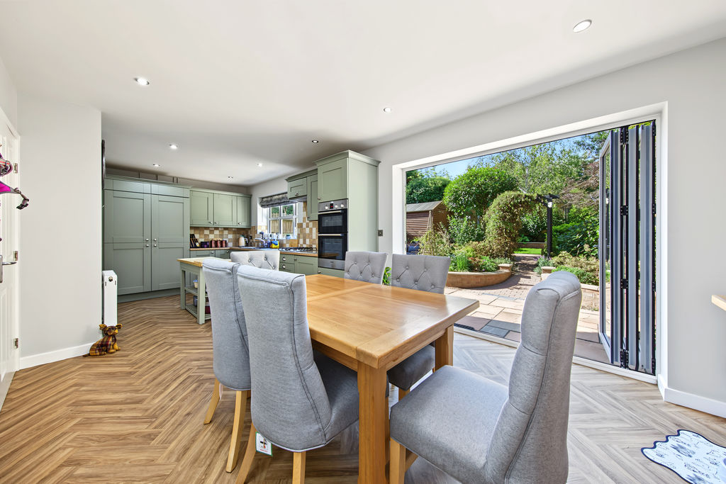 Delves Close Walton